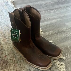 Brown Cowboy Western Boots with Square Toe and Pull-On Style